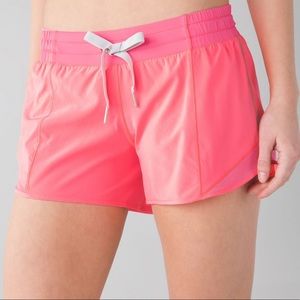 LULULEMON - HOTTY Hot Short - Size 10